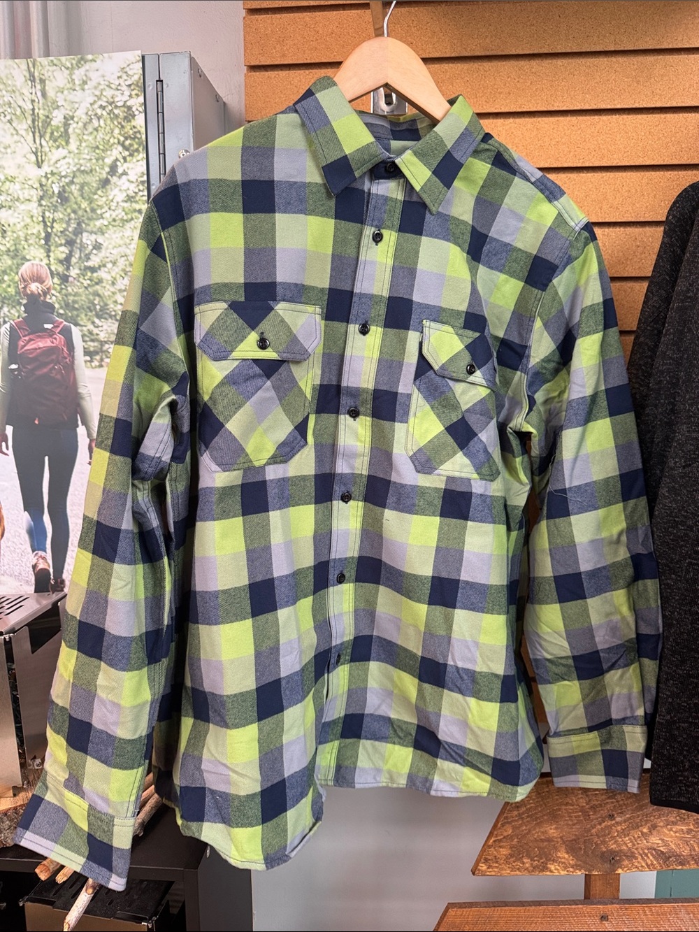 Men's Casual Plaid Button-Down Shirt — Lime Green & Navy